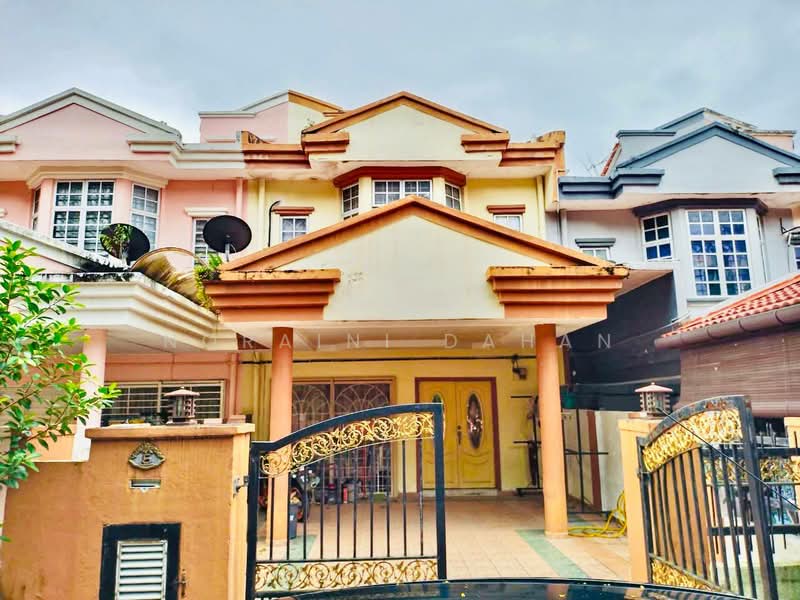 Rumah Teres 2 Tingkat untuk Dijual di Taman Cheras Mas (Cheras) - Noraini Dahan - Exterior - PropertyGuru.com.my