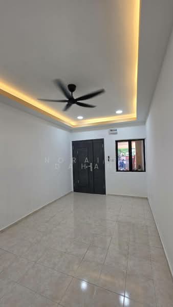 Rumah Teres untuk Dijual di Taman Nilai Perdana (Nilai) - Noraini Dahan - Interior - PropertyGuru.com.my