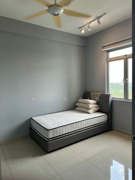 Condominium for Sale at Fairway Suites - Robin Teo - Bedroom - PropertyGuru.com.my