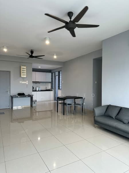 Condominium for Sale at Fairway Suites - Robin Teo - Living Room - PropertyGuru.com.my