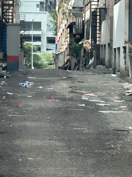 Shop for Sale in Putra Permai Commercial Centre (Seri Kembangan) - KS Yeo - Exterior - PropertyGuru.com.my