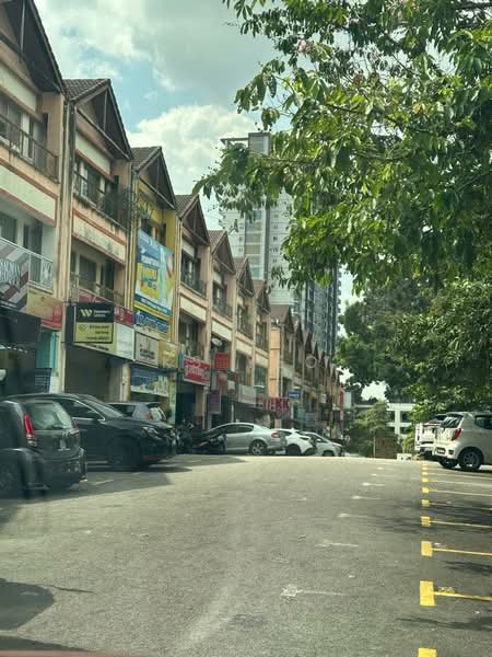 Shop for Sale in Putra Permai Commercial Centre (Seri Kembangan) - KS Yeo - Exterior - PropertyGuru.com.my