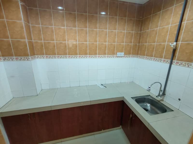 Semi-Detached House for Sale in Seri Aman Heights (Sungai Buloh) - Louis Foong - Kitchen - PropertyGuru.com.my