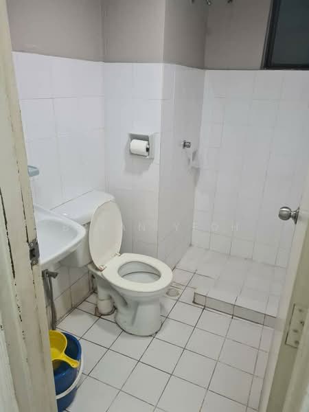 Condominium for Sale at Vista Millennium Condominium - Bryan Yeoh - Bathroom - PropertyGuru.com.my