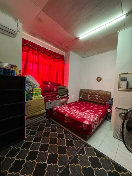 Rumah Teres untuk Dijual di Pasir Gudang (Johor) - Mohd Faez - Bedroom - PropertyGuru.com.my