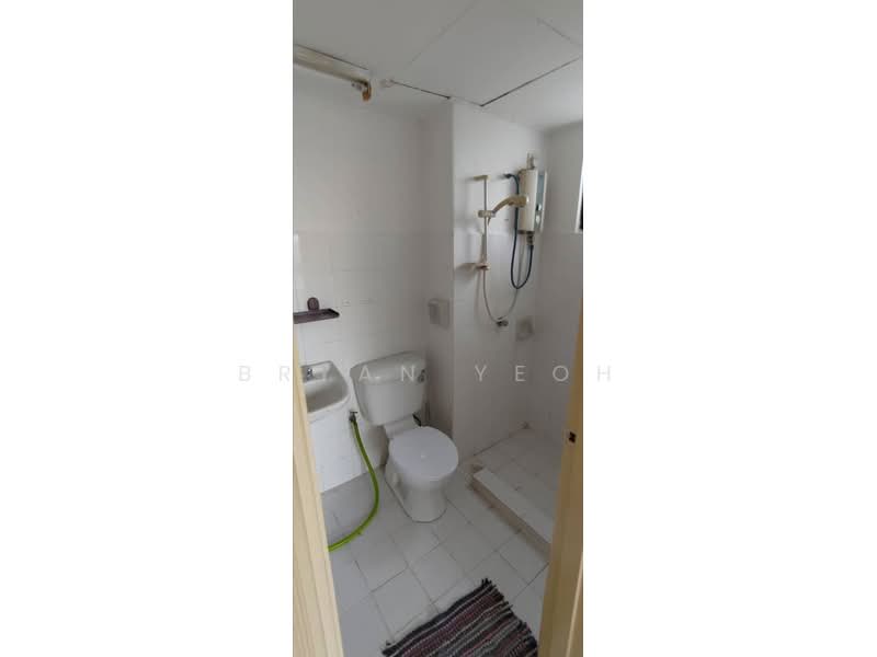 Condominium for Sale at Vista Millennium Condominium - Bryan Yeoh - Bathroom - PropertyGuru.com.my