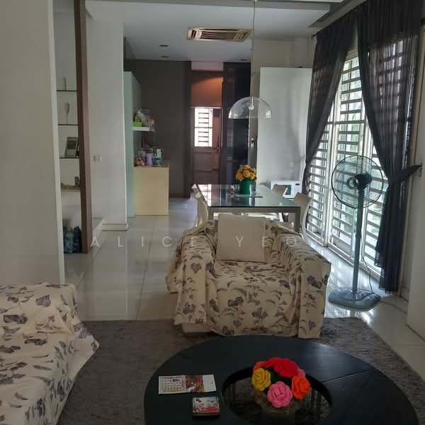 Rumah Teres 2 Tingkat untuk Dijual di Taman Tambun Permai (Simpang Ampat) - Alice Yeoh - Living Room - PropertyGuru.com.my