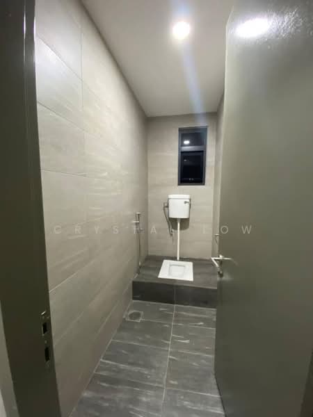 Pejabat untuk Disewa di Bandar Puteri Puchong (Puchong) - Crystal Low - Bathroom - PropertyGuru.com.my