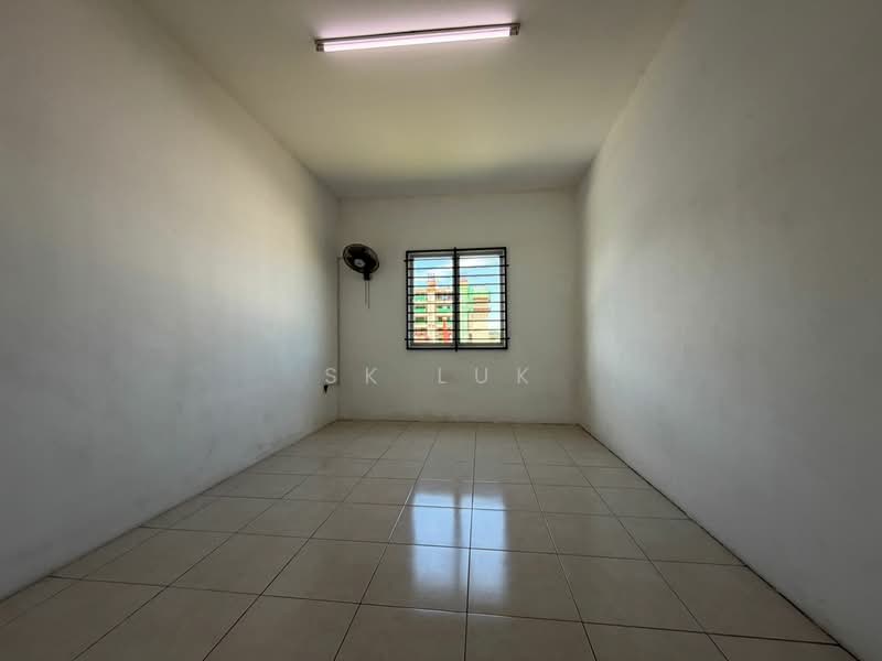 Rumah Teres 2 Tingkat untuk Dijual di Taman Scientex Rawang (Rawang) - SK Luk - Interior - PropertyGuru.com.my