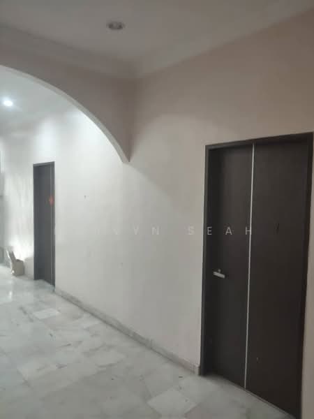 Rumah Teres 1 Tingkat untuk Dijual di Jelutong (Penang) - Mervyn Seah - Corridor - PropertyGuru.com.my