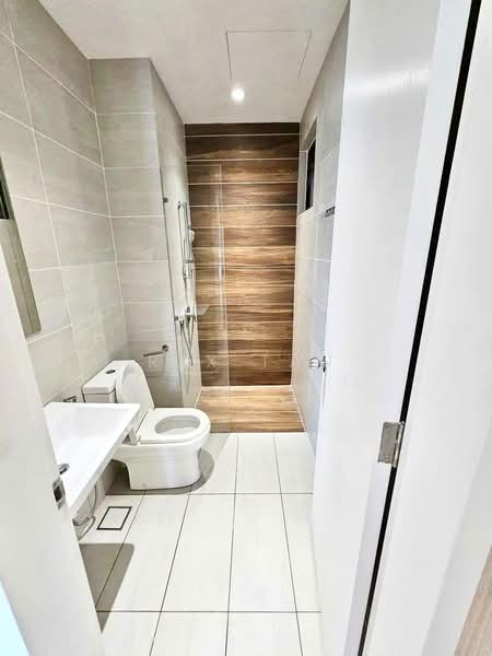 Servis Apartment untuk Disewa di UNIO Residence - Rex Tan - Bathroom - PropertyGuru.com.my