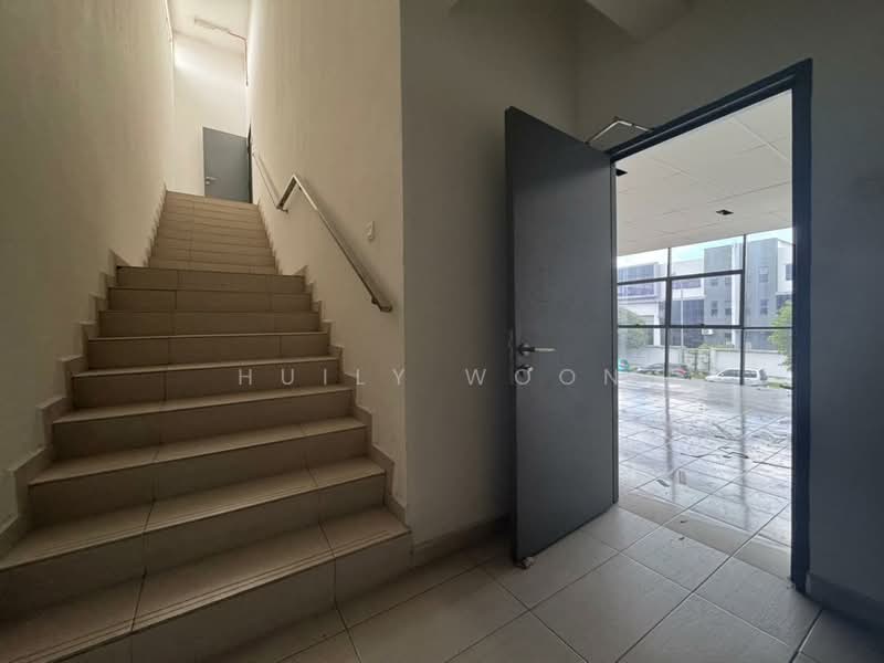 Kilang untuk Disewa di Taman Desa Cemerlang (Ulu Tiram) - Huily Woon - Corridor - PropertyGuru.com.my