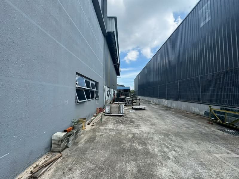 Kilang untuk Disewa di Taman Desa Cemerlang (Ulu Tiram) - Huily Woon - Exterior - PropertyGuru.com.my