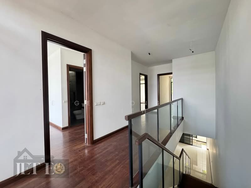 2-storey Terraced House for Sale in Telok Panglima Garang (Selangor) - Eugene Ong Eu chieh - Corridor - PropertyGuru.com.my