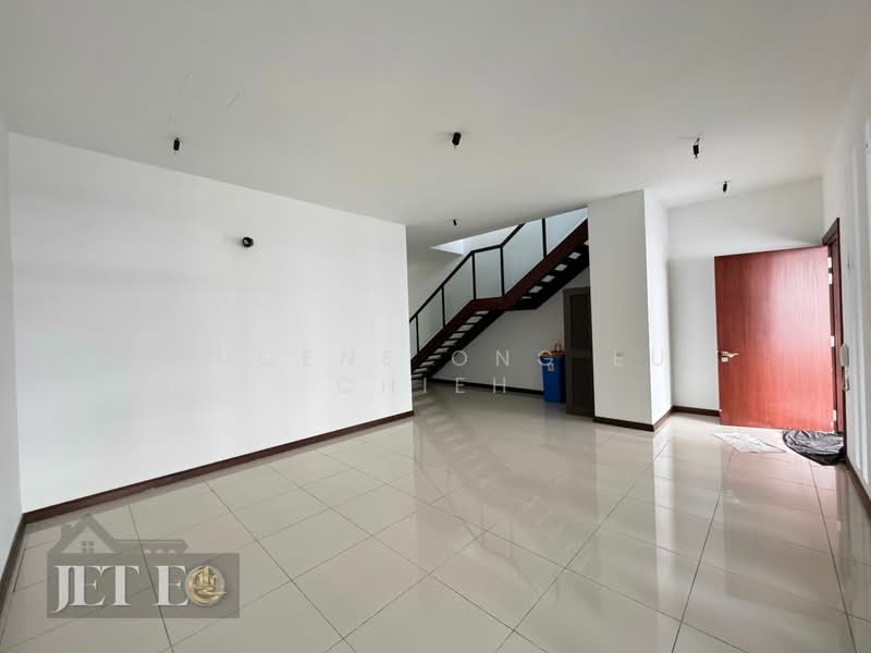 2-storey Terraced House for Sale in Telok Panglima Garang (Selangor) - Eugene Ong Eu chieh - Living Room - PropertyGuru.com.my