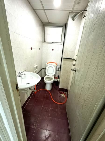 Kondominium untuk Disewa di N-Park Condominium - Edwin Ewe - Bathroom - PropertyGuru.com.my
