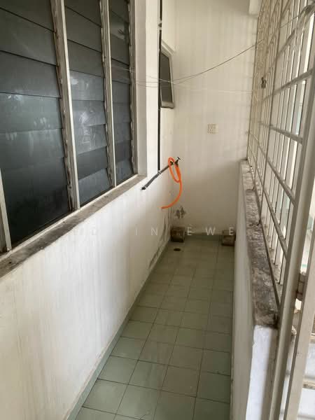 Kondominium untuk Disewa di N-Park Condominium - Edwin Ewe - Balcony - PropertyGuru.com.my