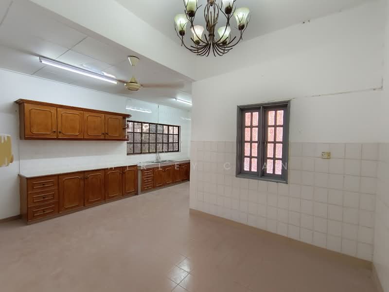 Rumah Berkembar untuk Dijual di Bandar Tun Hussein Onn (Cheras) - Shirley Chan - Kitchen - PropertyGuru.com.my