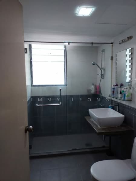 Kondominium untuk Disewa di Mont Kiara Pines - Jimmy Leong - Bathroom - PropertyGuru.com.my