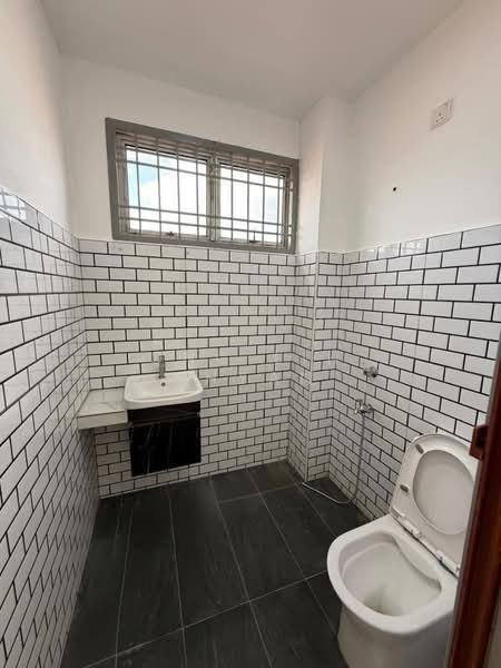 2-storey Terraced House for Sale in Taman Sri Saujana (Kota Tinggi) - Ong Lih Shyan - Bathroom - PropertyGuru.com.my