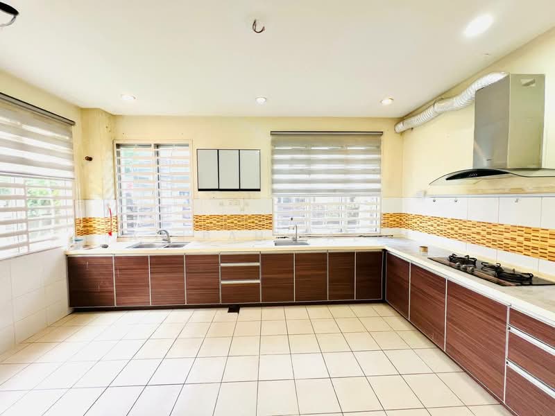 Semi-Detached House for Sale in Bangi (Selangor) - Adibah Salim - Kitchen - PropertyGuru.com.my