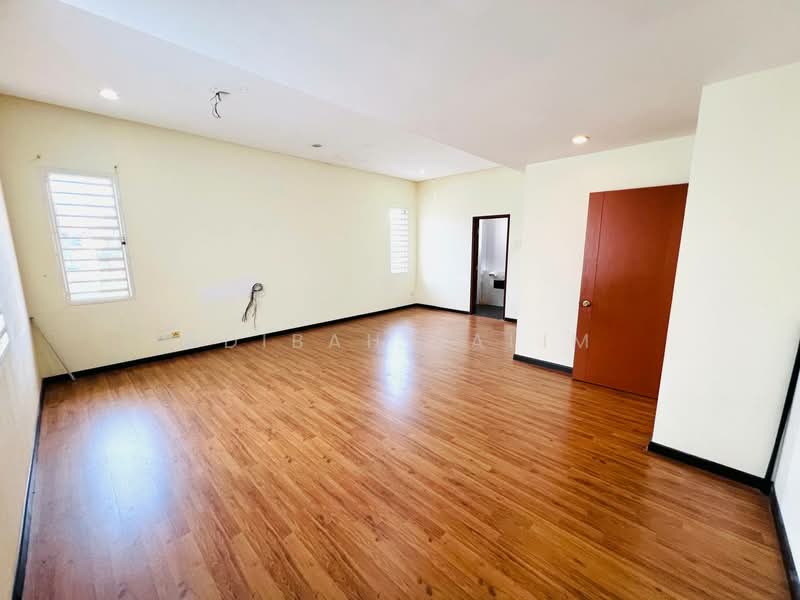 Semi-Detached House for Sale in Bangi (Selangor) - Adibah Salim - Living Room - PropertyGuru.com.my