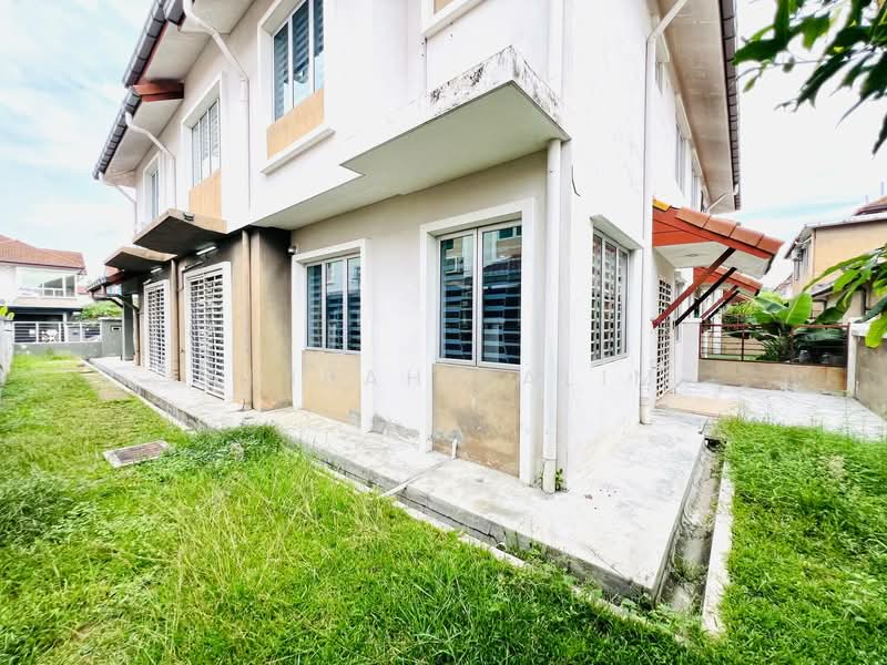 Semi-Detached House for Sale in Bangi (Selangor) - Adibah Salim - Exterior - PropertyGuru.com.my