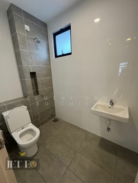 2-storey Terraced House for Sale in Telok Panglima Garang (Selangor) - Eugene Ong Eu chieh - Bathroom - PropertyGuru.com.my