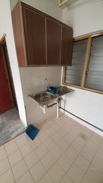 Flat for Sale at Pelangi Indah - Kenny Chong - Kitchen - PropertyGuru.com.my