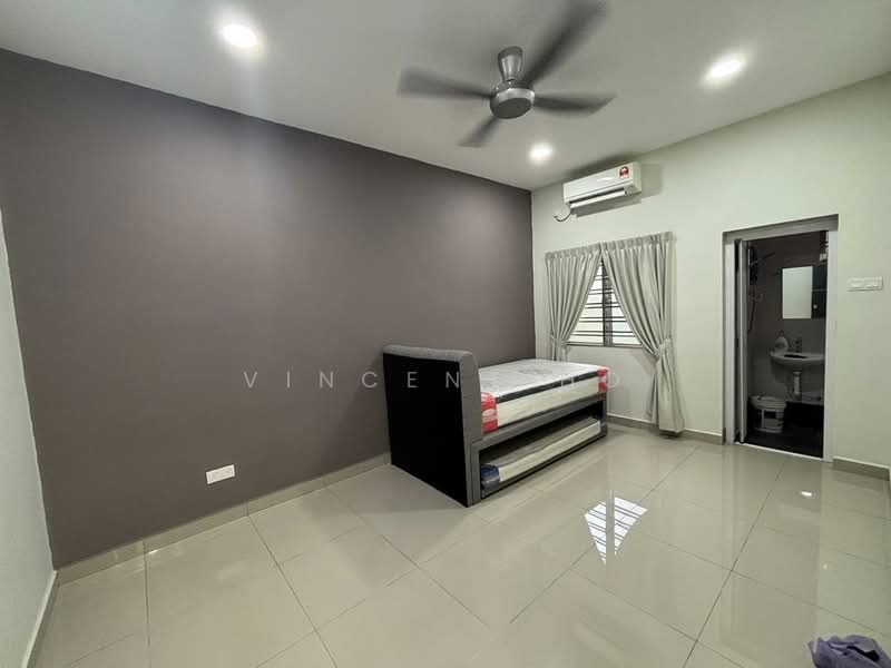 Semi-Detached House for Sale in Taman Dasa (Kulai) - Vincent Ho - Bedroom - PropertyGuru.com.my