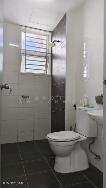 Condominium for Sale at Dwiputra Residences - Gudrotullah Ikhwan - Bathroom - PropertyGuru.com.my