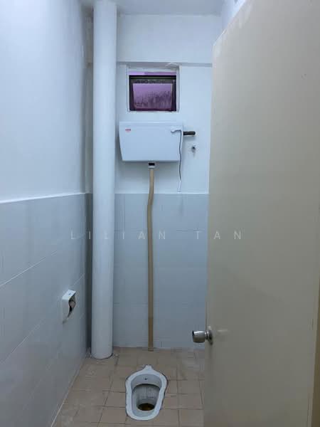 Pejabat untuk Disewa di Kuchai Entrepreneurs Park (Kuchai Lama) - Lilian Tan - Bathroom - PropertyGuru.com.my