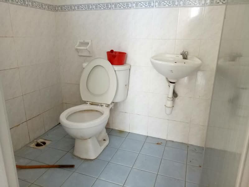 Pangsapuri untuk Disewa di Sutramas - Ann . - Bathroom - PropertyGuru.com.my