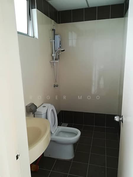 Condominium for Sale at Platinum Lake PV 13 - Roger Moo - Bathroom - PropertyGuru.com.my