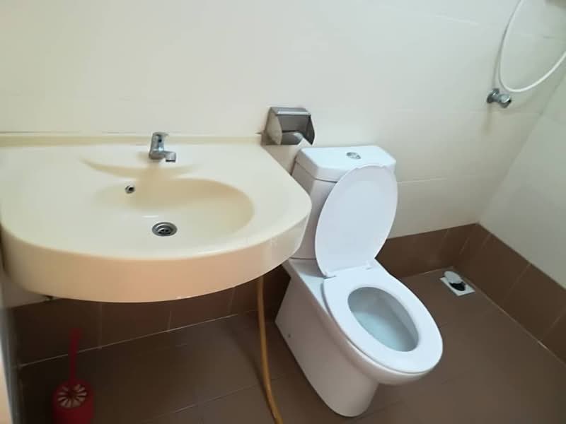 Condominium for Sale at Platinum Lake PV 13 - Roger Moo - Bathroom - PropertyGuru.com.my