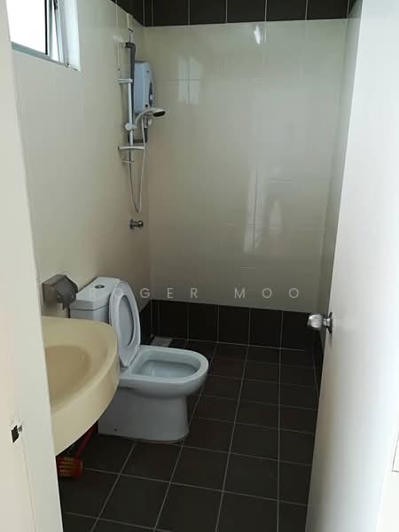 Condominium for Sale at Platinum Lake PV 13 - Roger Moo - Bathroom - PropertyGuru.com.my