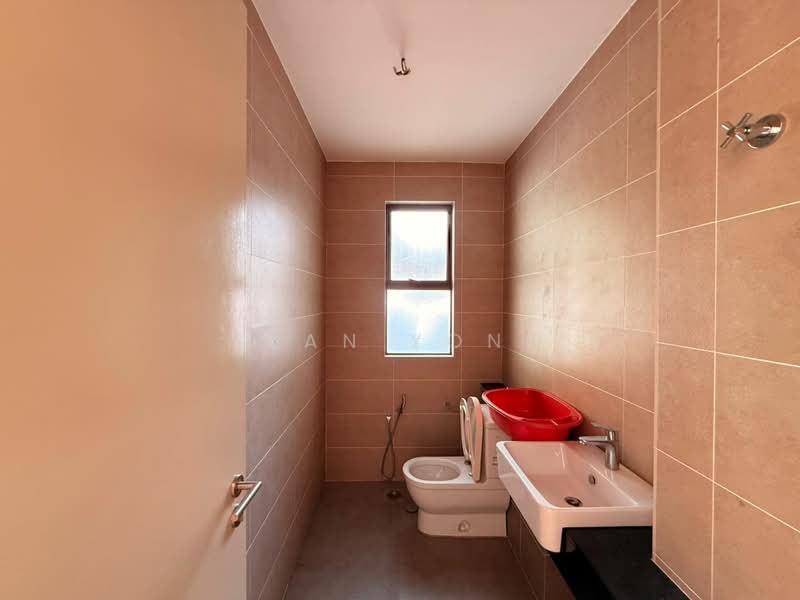 Rumah Berkembar untuk Dijual di Rawang (Selangor) - Sean Yong - Bathroom - PropertyGuru.com.my