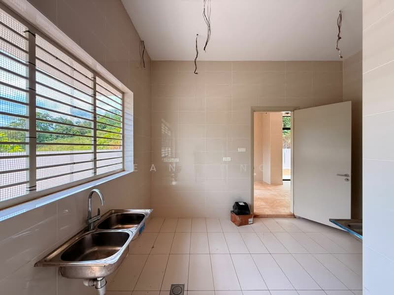 Rumah Berkembar untuk Dijual di Rawang (Selangor) - Sean Yong - Kitchen - PropertyGuru.com.my