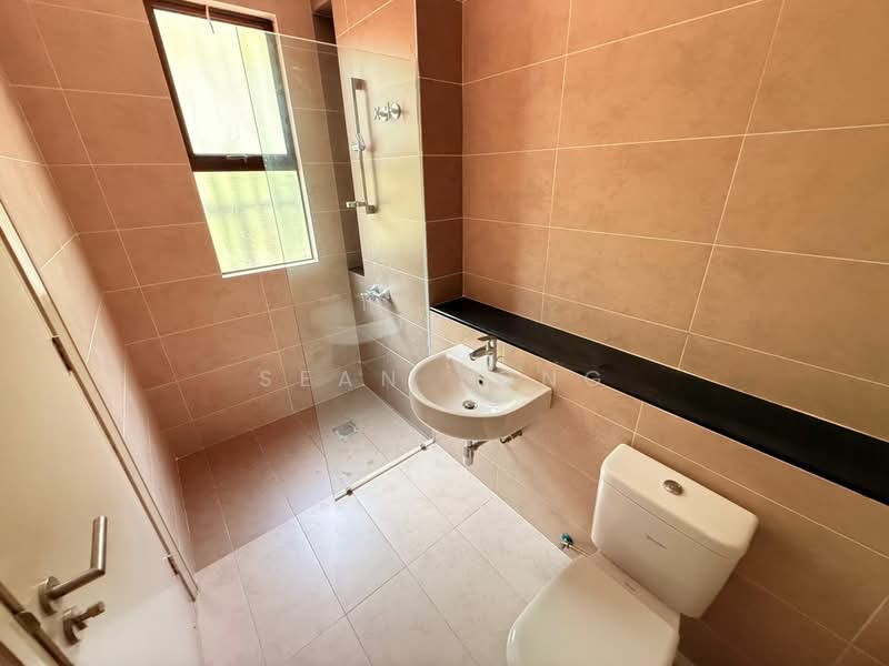 Rumah Berkembar untuk Dijual di Rawang (Selangor) - Sean Yong - Bathroom - PropertyGuru.com.my