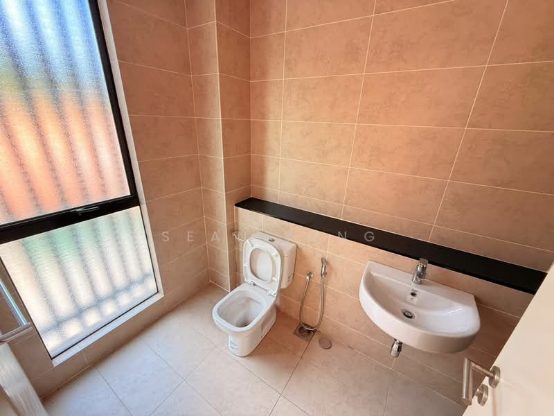 Rumah Berkembar untuk Dijual di Rawang (Selangor) - Sean Yong - Bathroom - PropertyGuru.com.my