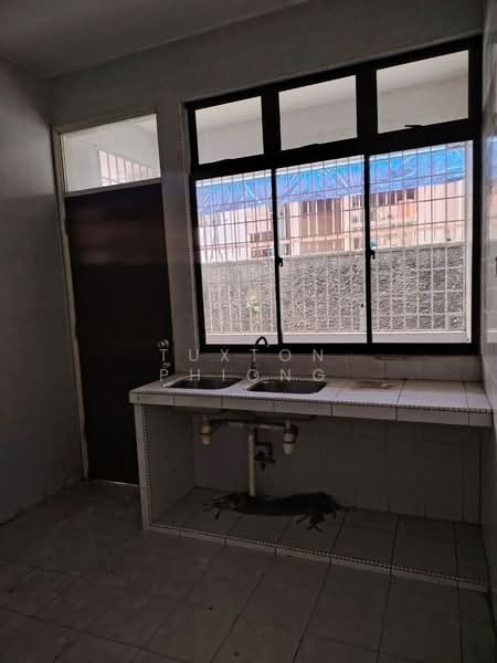 Semi-Detached House for Sale in Taman Perling (Perling) - Tuxton Phiong - Kitchen - PropertyGuru.com.my