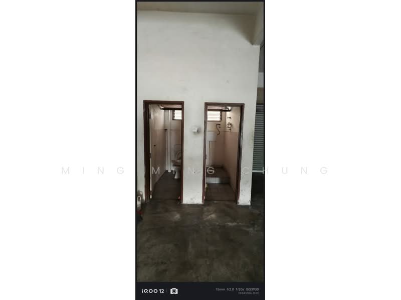 Shop / Office for Sale in Kawasan Perniagaan Nilam (Kajang) - Ming Ming Chung - Bathroom - PropertyGuru.com.my