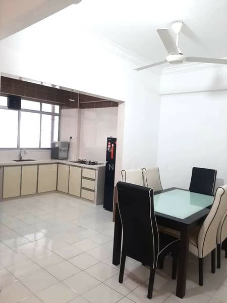 Condominium for Rent at Putra Place Condominium - Edwin Ewe - Kitchen - PropertyGuru.com.my