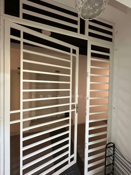 Servis Apartment untuk Disewa di Savanna Executive Suite @ Southville City - Danny Nabil - Entrance - PropertyGuru.com.my