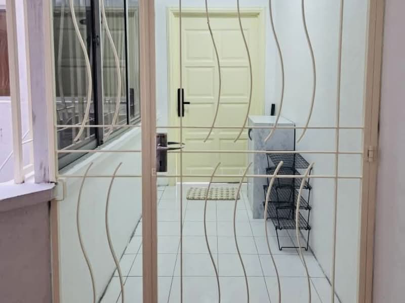 Kondominium untuk Dijual di Villa Emas - Kent Lai - Entrance - PropertyGuru.com.my