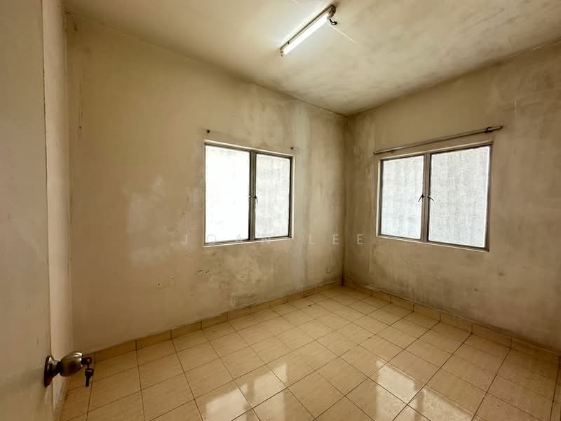 Rumah Teres 2 Tingkat untuk Dijual di Taman Equine (Seri Kembangan) - Joan Lee - Interior - PropertyGuru.com.my