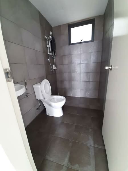 Kondominium untuk Disewa di Sky Awani Residensi 2 - Kiki Yap - Bathroom - PropertyGuru.com.my