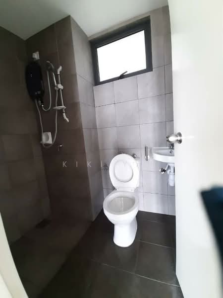 Kondominium untuk Disewa di Sky Awani Residensi 2 - Kiki Yap - Bathroom - PropertyGuru.com.my
