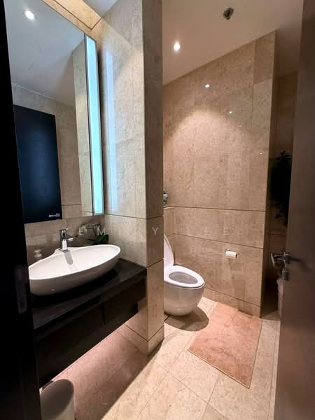 Servis Apartment untuk Disewa di The Ritz-Carlton Residences - Emily Lee - Bathroom - PropertyGuru.com.my