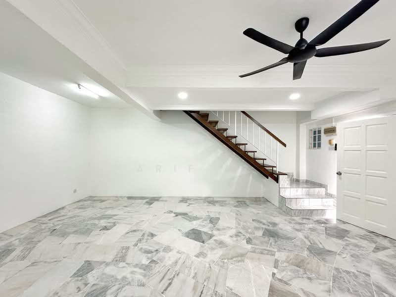 Rumah Teres untuk Dijual di Bandar Country Homes (Rawang) - Arif MS - PropertyGuru.com.my